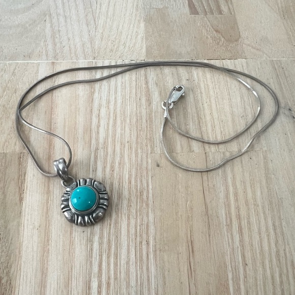 Vintage southwestern style 925 Sterling silver pendant necklace - Picture 5 of 9